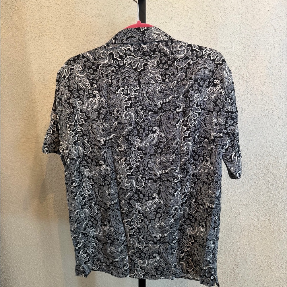 🆕The Kooples Paisley Button-Up Shirt in Viscose Black & White NWT Men’s size M - Picture 3 of 9